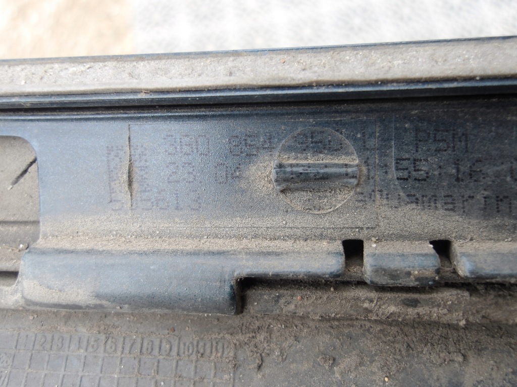 фото №3, Молдинг двері права задня задня vw passat b8