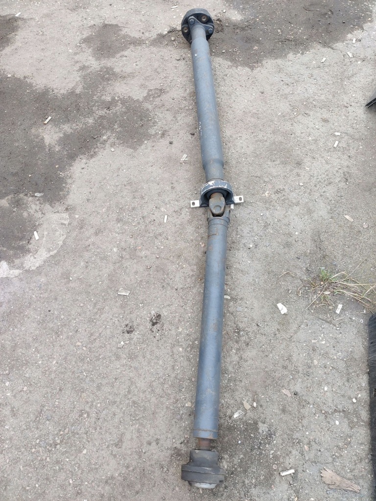 Купити Bmw 5 e60 e61 2006 wał привідний / комплект