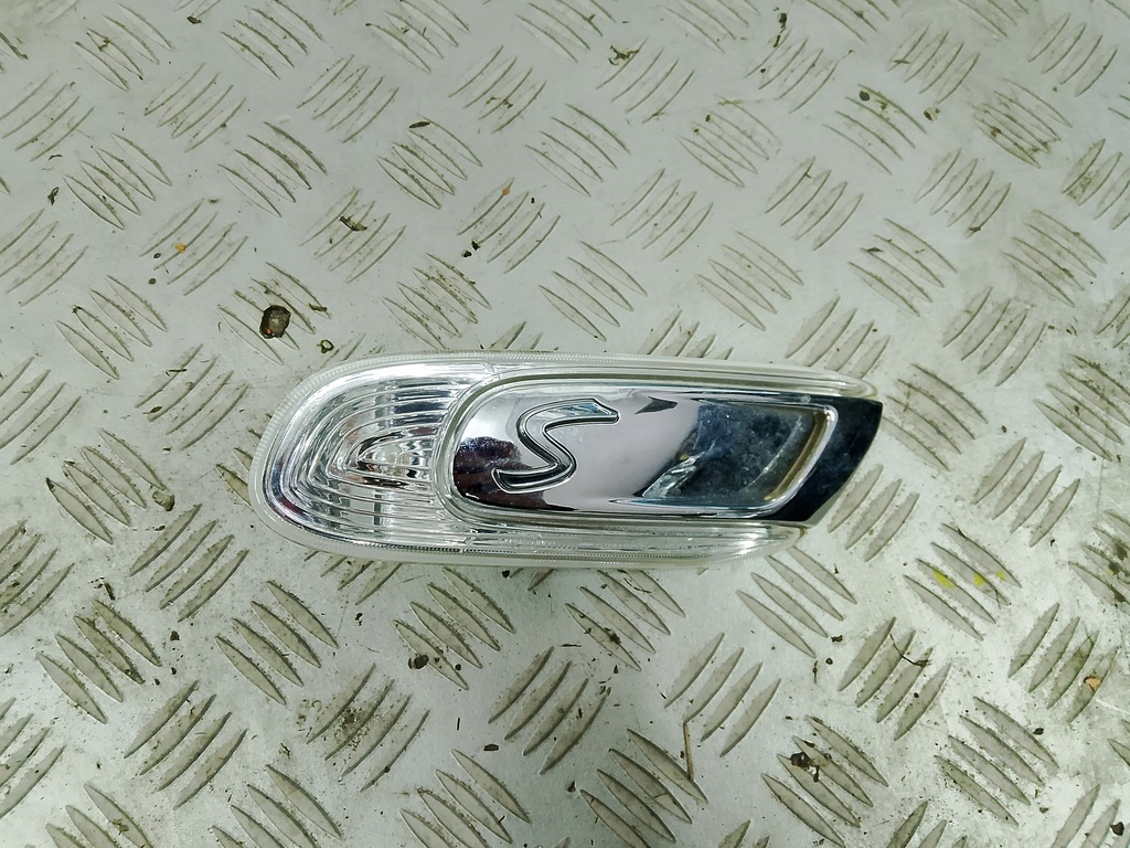 фото №1, Mini f55 f56 2017 cooper s kierunskowskaz левый 7298351