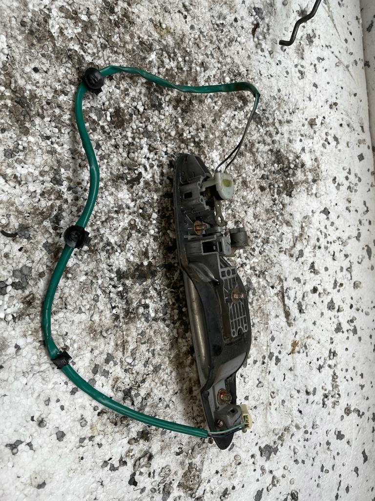 фото №2, Ручка зовнішня mazda mpv