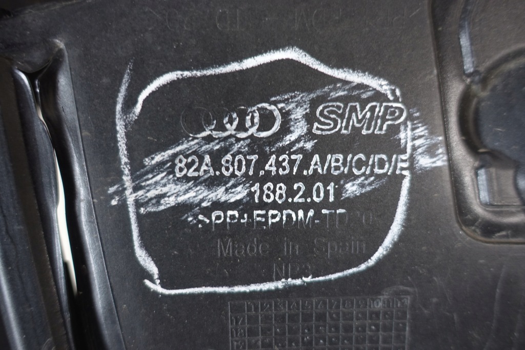 Бампер перед передній audi a1 82a ii 82a807437a в Україні