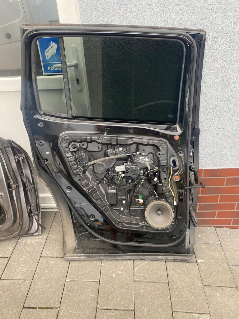 фото №2, Двері лівий задня ліва задні mercedes glb