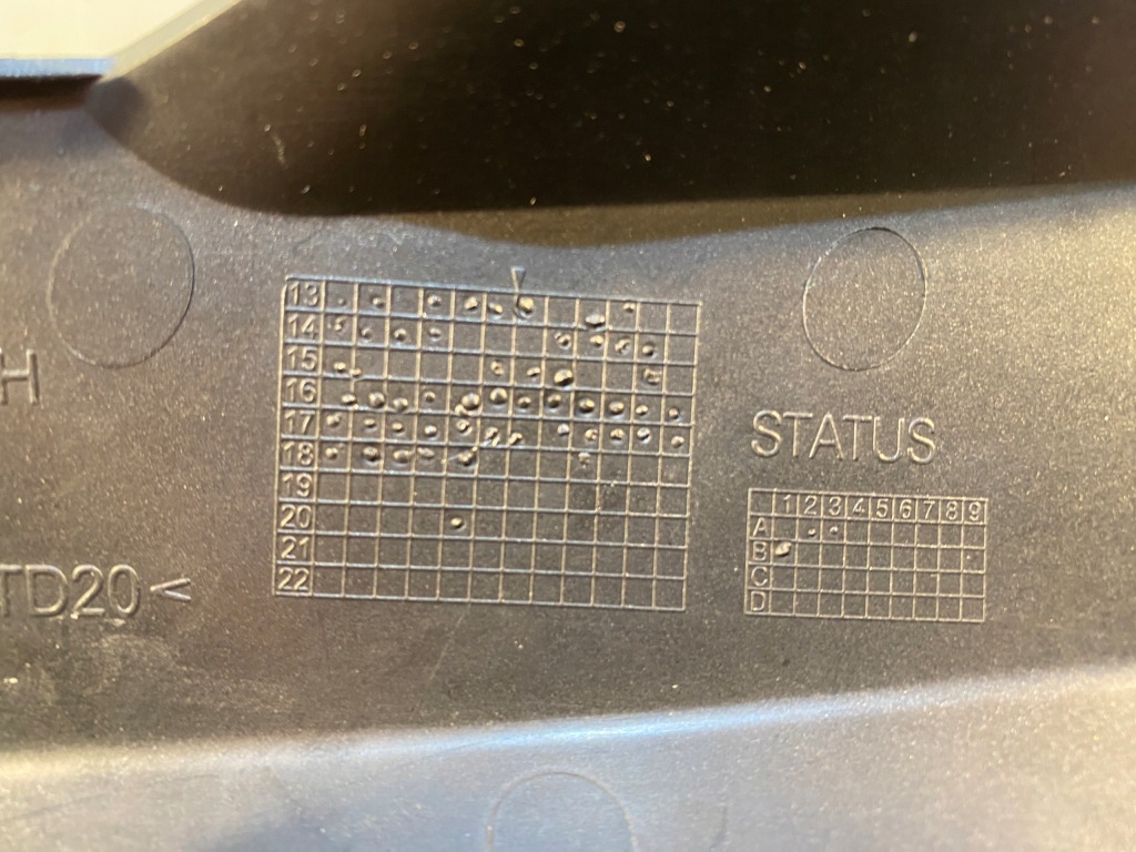 Volvo v60 ii s60 iii r design молдинг бампера правый перед 31383139 Оригинал