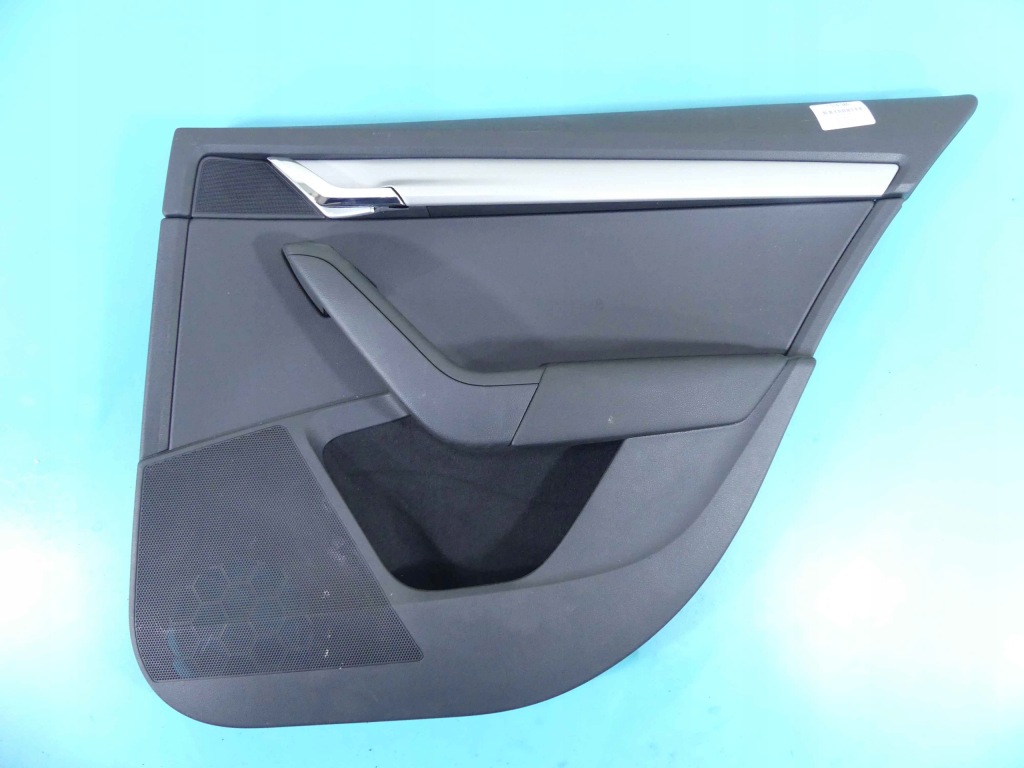 фото №1, Обивка обшивка задняя правый skoda octavia iii kombi