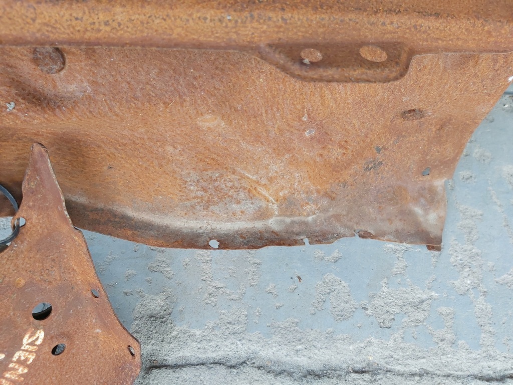 фото №5, Toyota sienna жабо стена перегородочная жёлоб