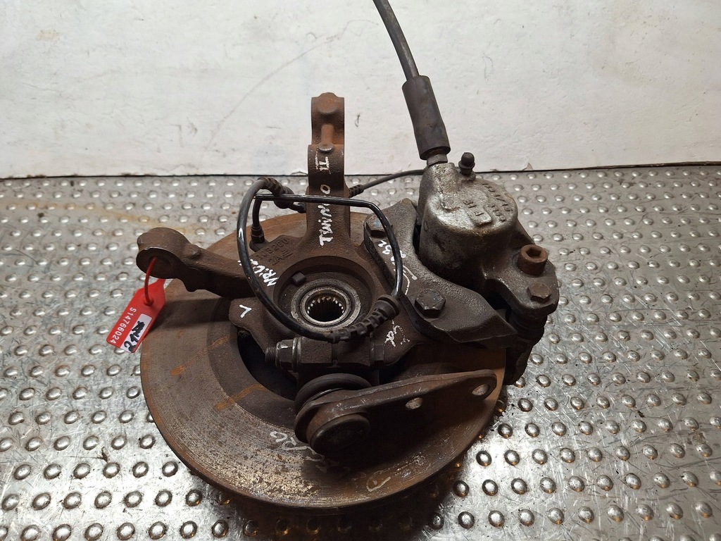 фото №1, Поворотный кулак перед левая 8200663586 renault twingo ii 1.2 1.6 tce 1.5 dci 07-