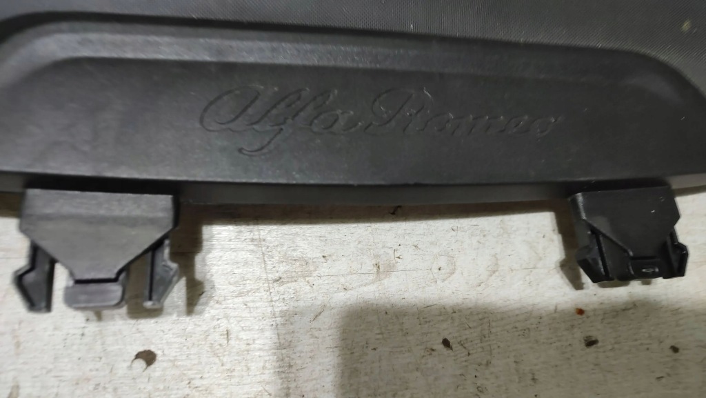 Шторка багажника alfa romeo stelvio Ціна