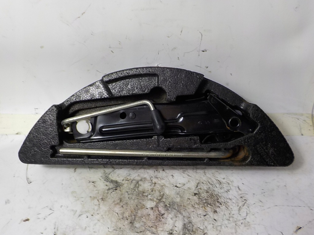 фото №1, Mini cooper r55 clubman набір ремонтний вкладиш колеса домкрат ключ 6781465