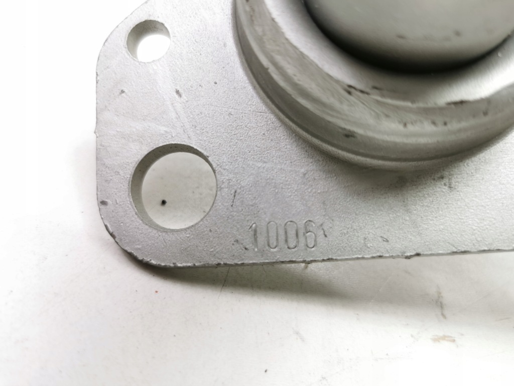 фото №9, Отбойник зона деформации левая левый перед audi a6 c5 оригинальный номер 4b0807133b