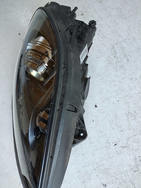 фото №2, Porsche macan gts фара