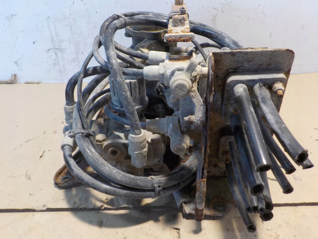 Клапан релейний ebs scania 9730110500 Зі Шроту