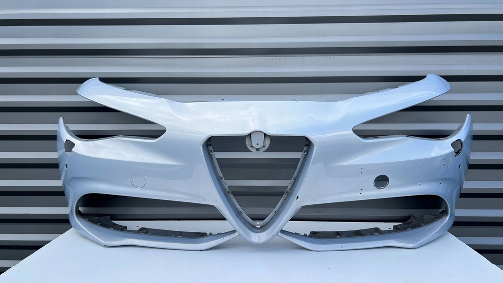 фото №1, Alfa romeo giulia quadrifoglio бампер перед передній