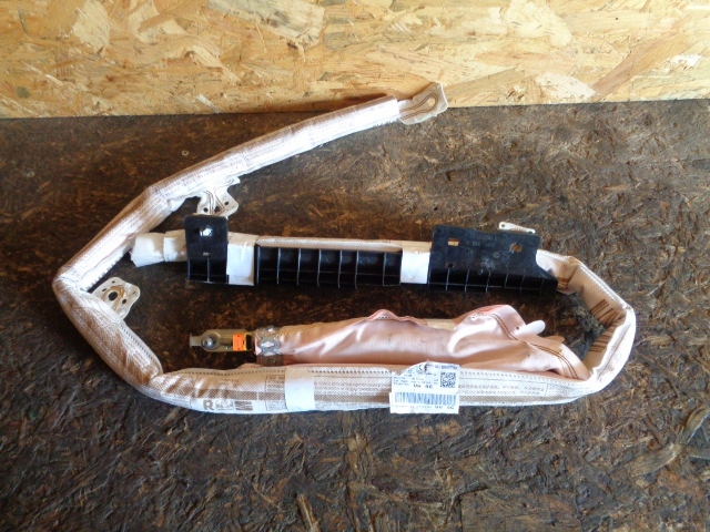 фото №1, Seat arona шторка безпеки права 7757