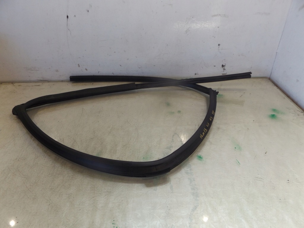 фото №1, Ignis iii прокладка стекло правый перед