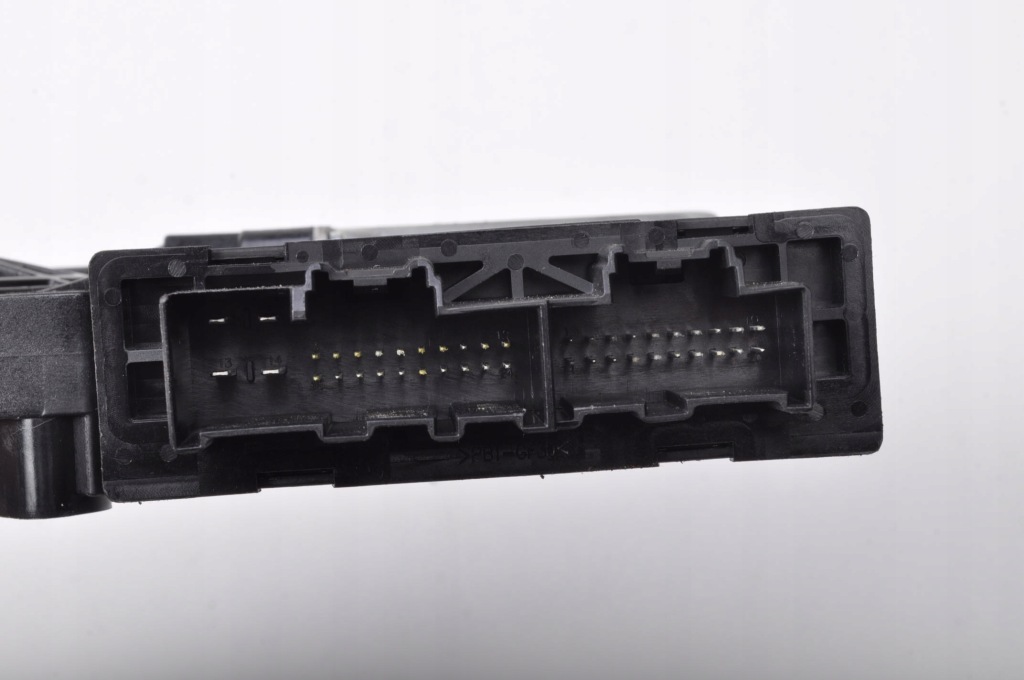 фото №6, Volvo v60 ii моторчик скло правий перед 31674756