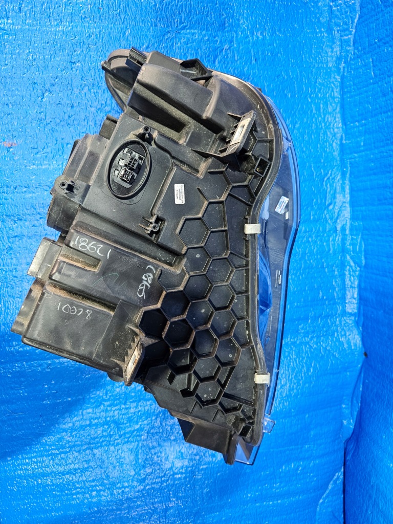 Bmw x3 f25 f26 lci рестайлинг  фара ксенон правый  поворотный 7429076-01 Недорого