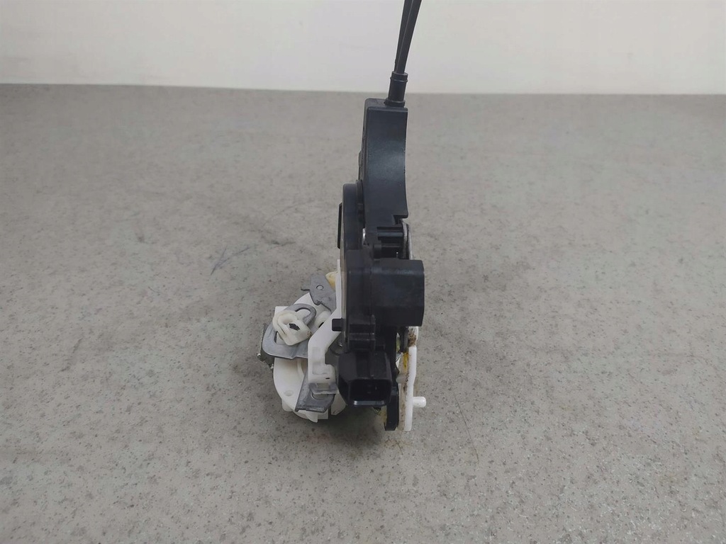 фото №5, Замок двері правий задня mitsubishi lancer viii 1.6 117km 4a92