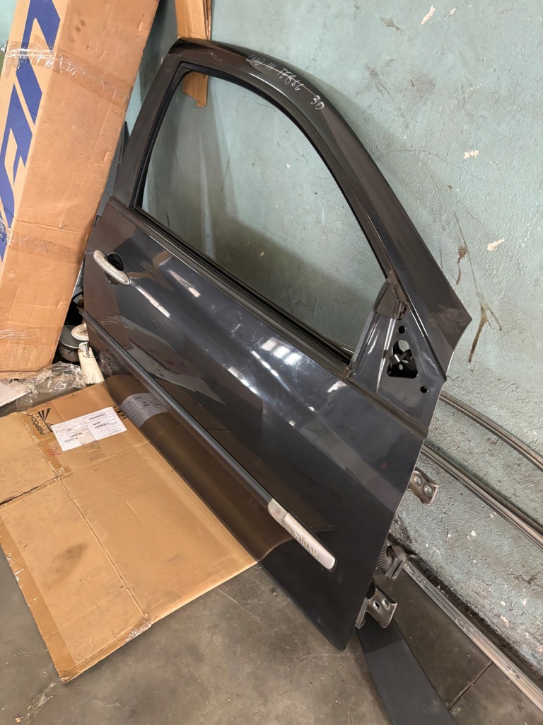 фото №3, Двері праве передні перед teb66 renault clio iii 3d hb повний