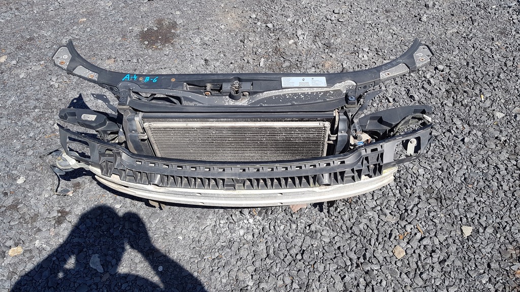 фото №1, Audi a4 b6 8e pas передній радіатор демонтаж