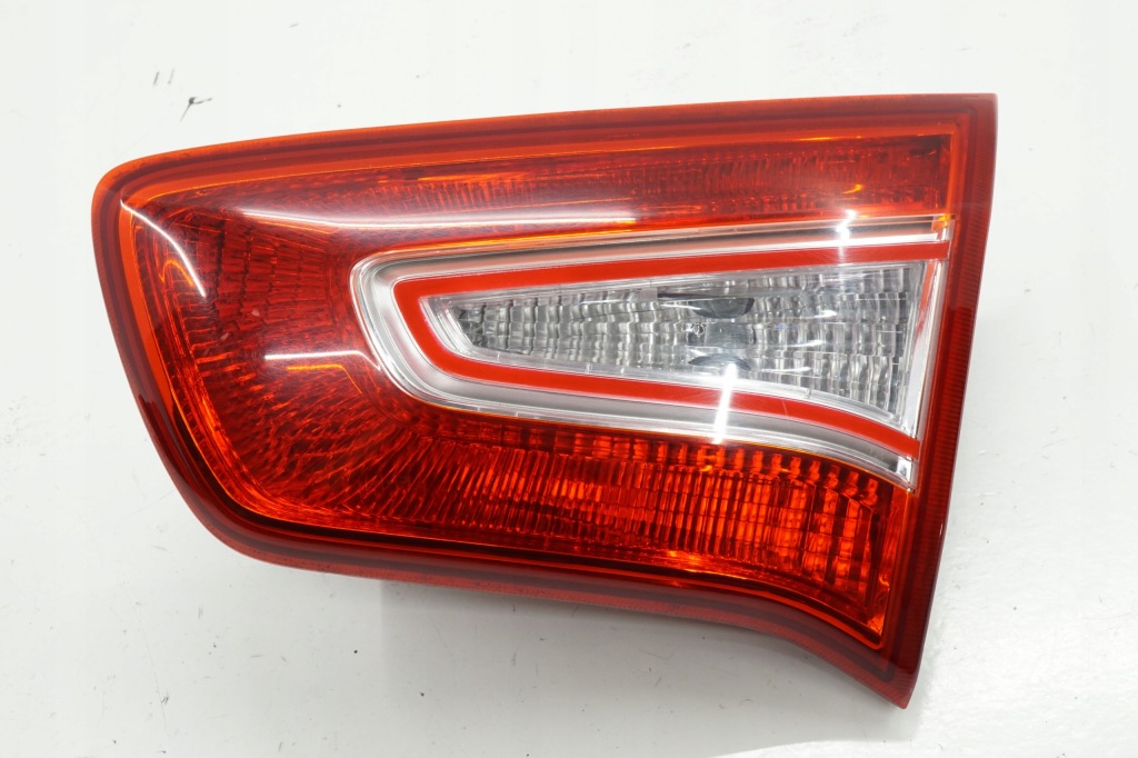 фото №1, Kia sportage iii 13r лампа правый задняя w крышка 92406-3w0