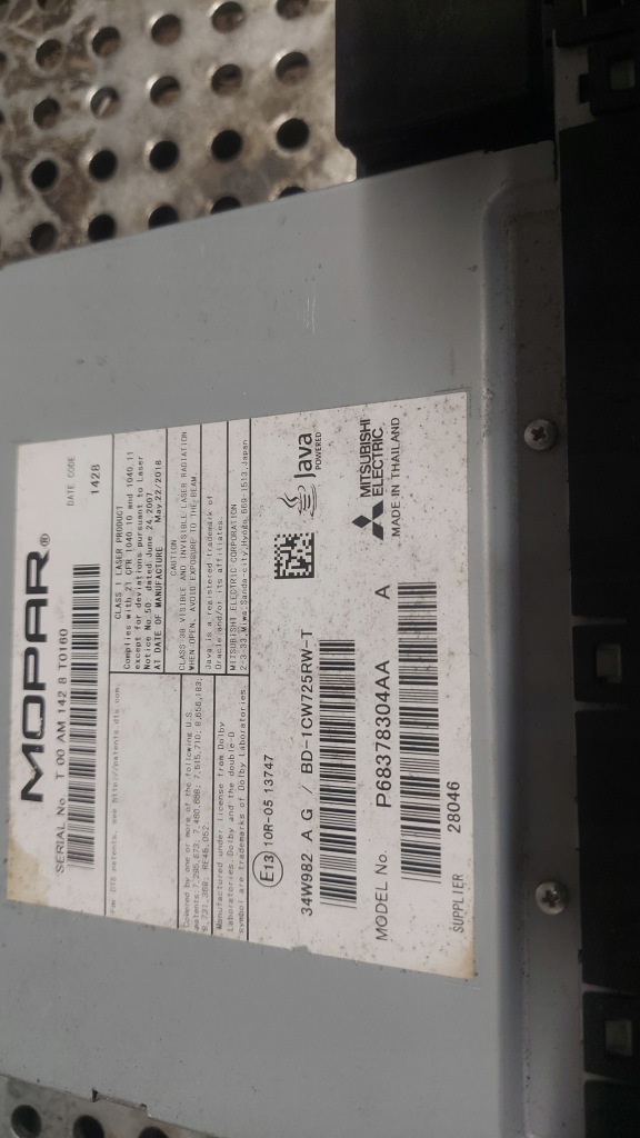 Pacifica 2016-2024r привід dvd blue-ray usb Доставка