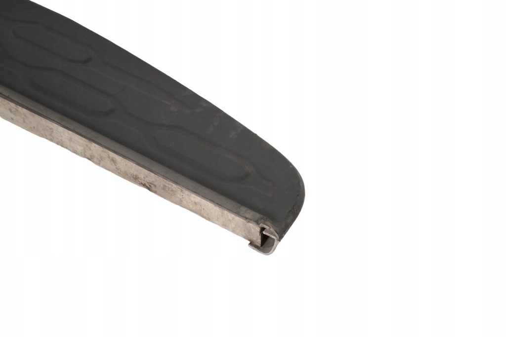 фото №8, Land rover discovery 5 2020 поріг