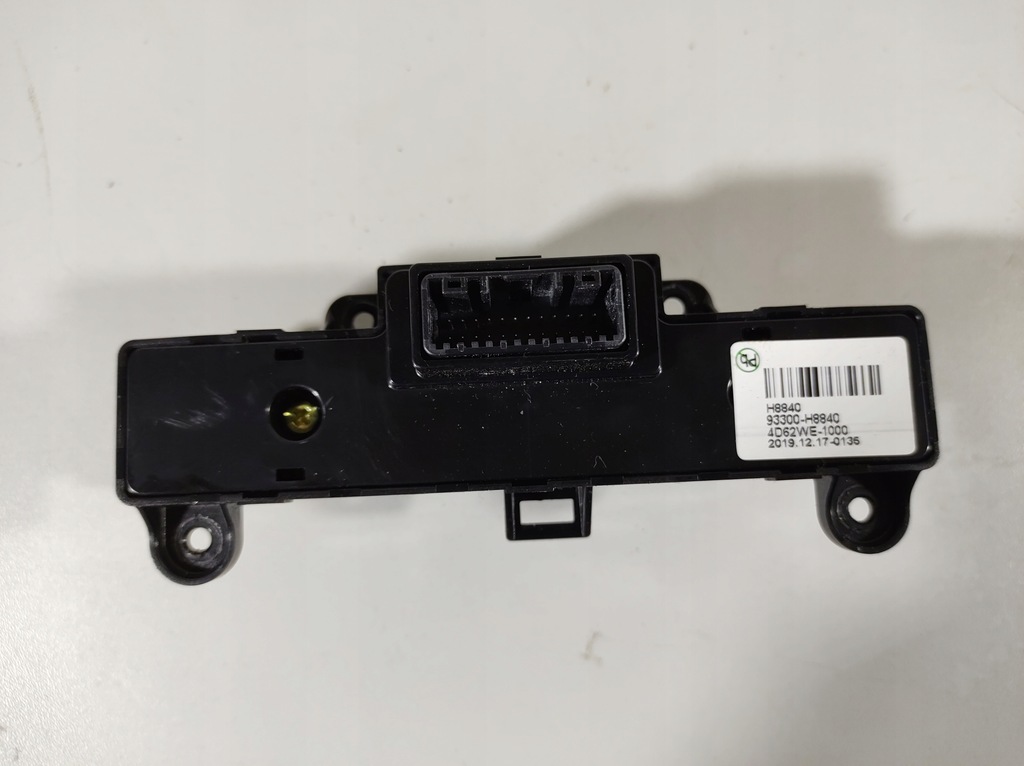 фото №7, Kia stonic 17- панель керування вимикач 93300-h8840