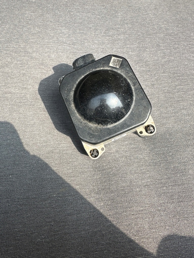 фото №1, Радар distronic acc vw touareg 7p6907541b....