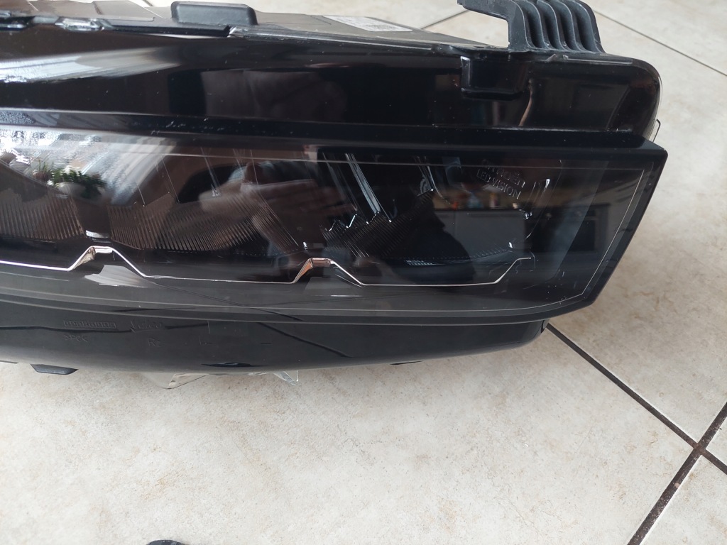 фото №3, Лампа правая --- full led - citroen c3 aircross - lift