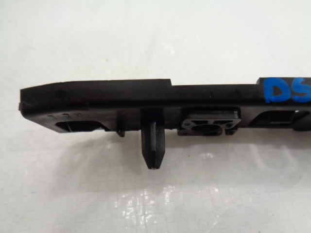 фото №4, Citroen ds3 направляющая бампера правый задняя