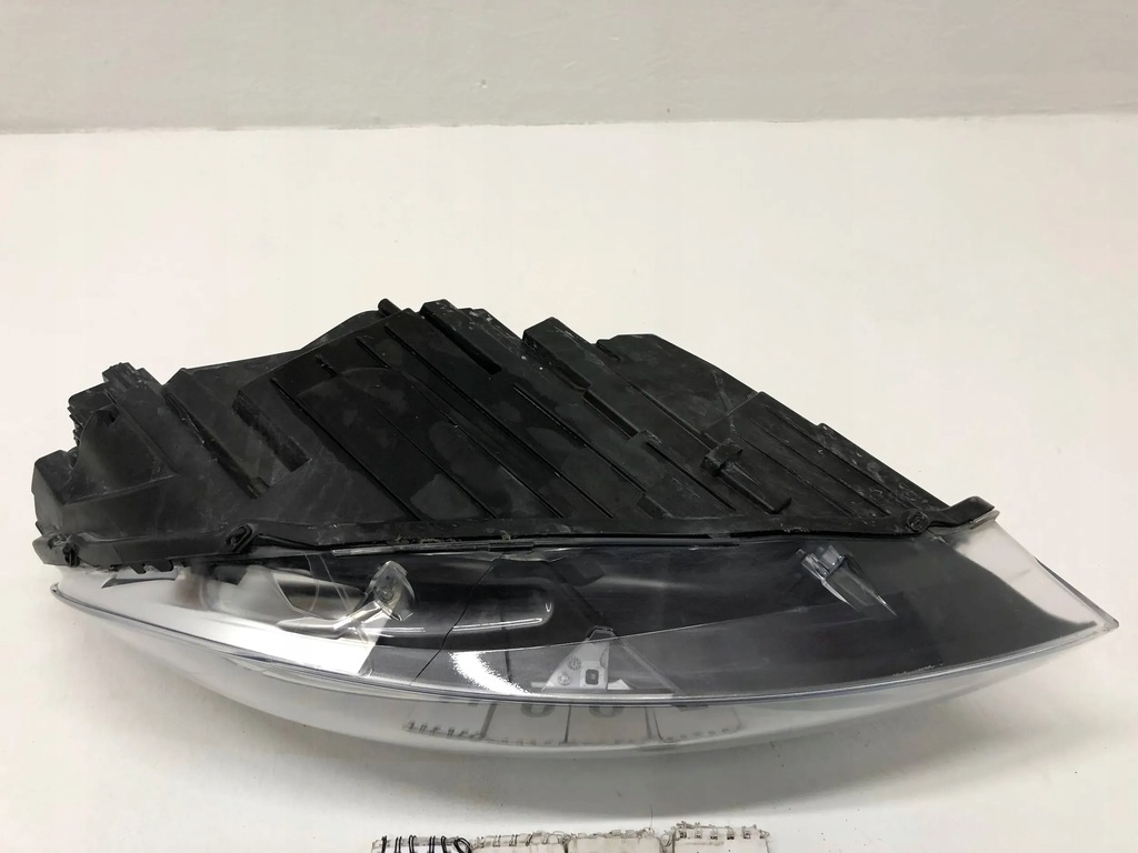 фото №9, Volvo v40 v40 cross country cc lift лампа левая full led mid 16-19