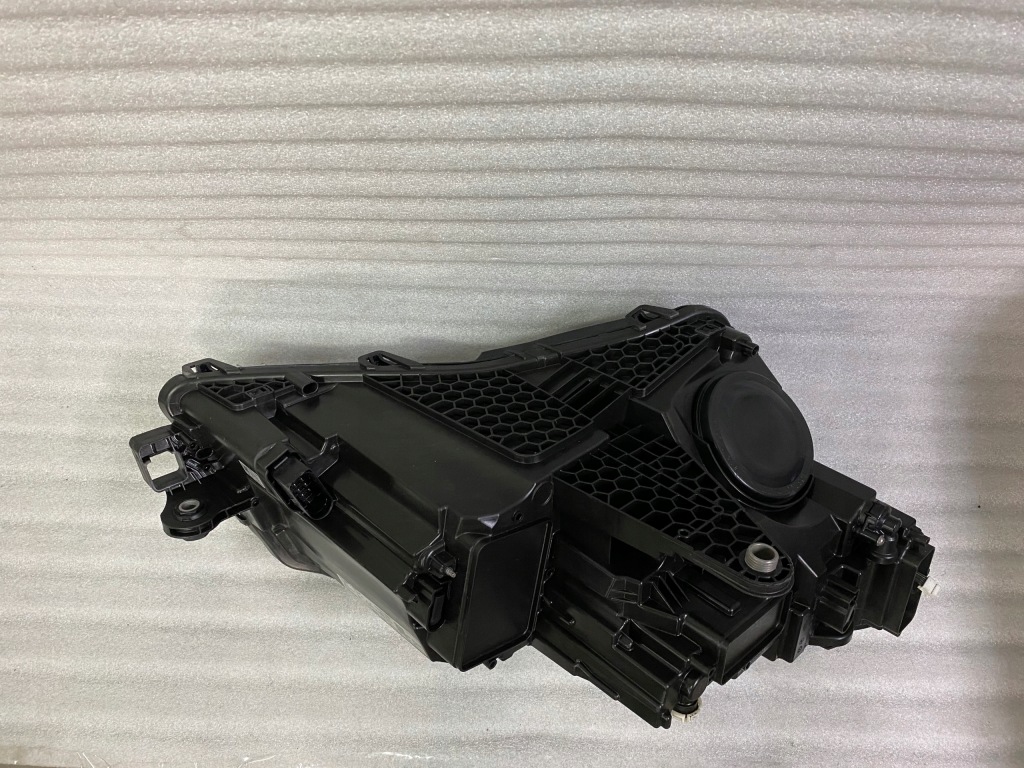 фото №11, Skoda superb 3 3v1 lift led лампа ліва права