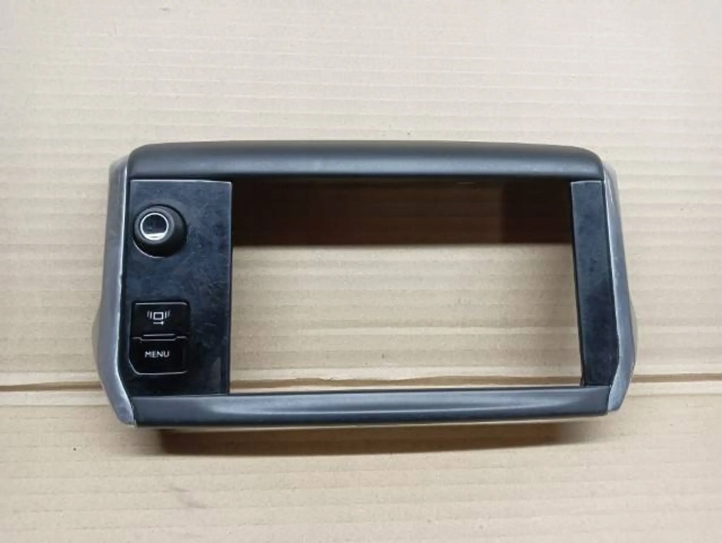 фото №1, Peugeot 208 2008 рамка защита навигации дисплея 9673861377