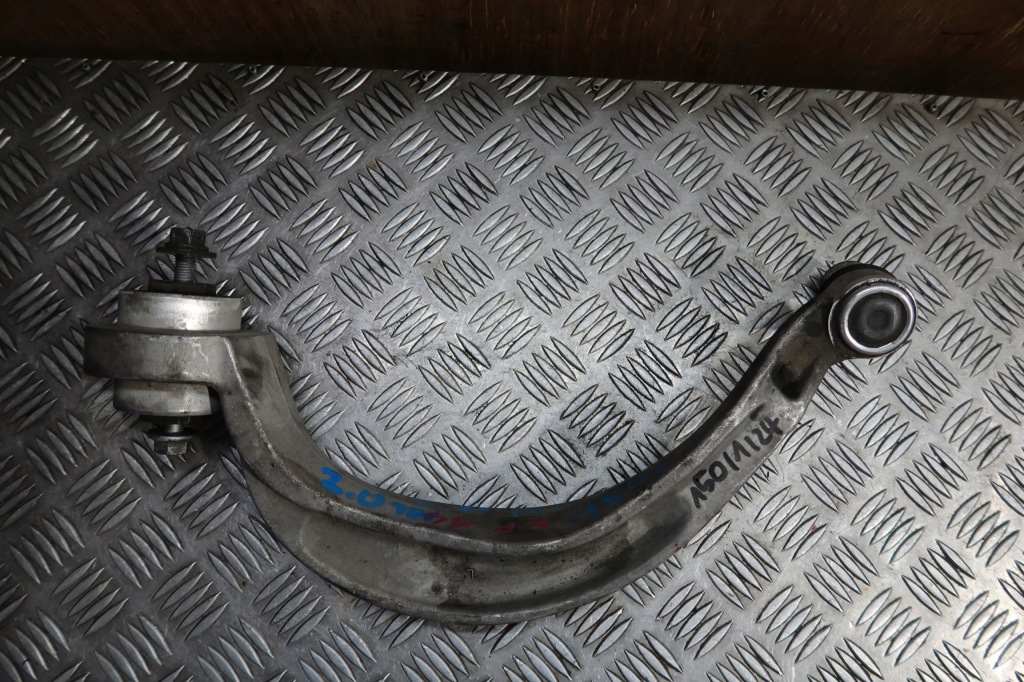 Купити Важіль лівий перед нижній audi a4 b8 2.0 tdi