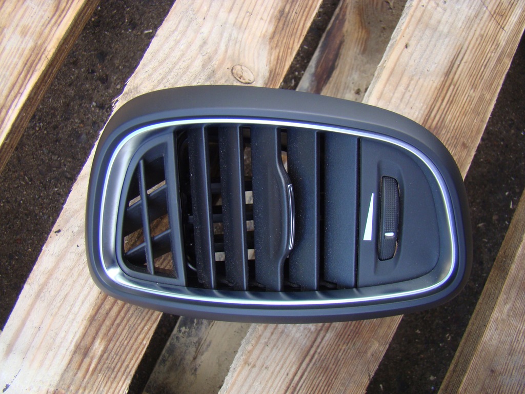 фото №1, Renault grand scenic iv 4 решітка обдув права eu