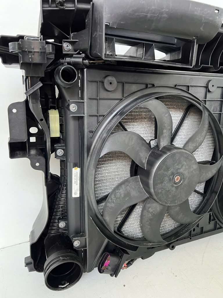 фото №12, Pas передній радіатор vw volkswagen tiguan 5n0