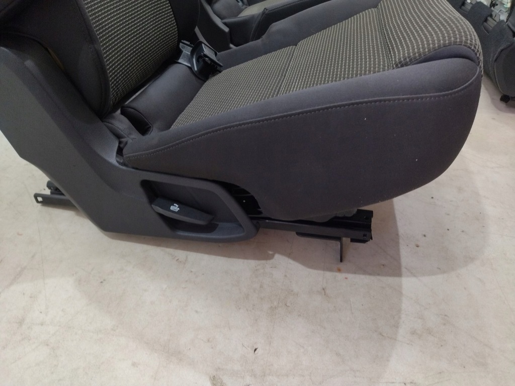 фото №9, Обивка 6 местная сиденья заднее сиденье материал 6 человек audi q7 4l 2005-2014r