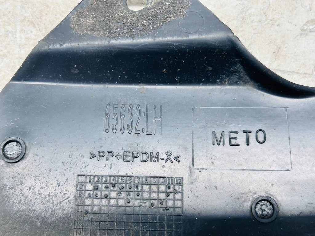 фото №10, Avensis t27 брызговик завершение порог задние левый задняя