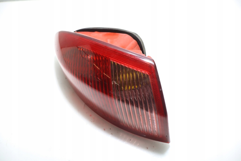 фото №3, Лампа левая задняя alfa romeo 147 хэтчбек