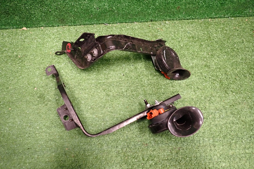 фото №1, Кронштейн кронштейн крыла renault scenic iv 2017 левая 625132283r