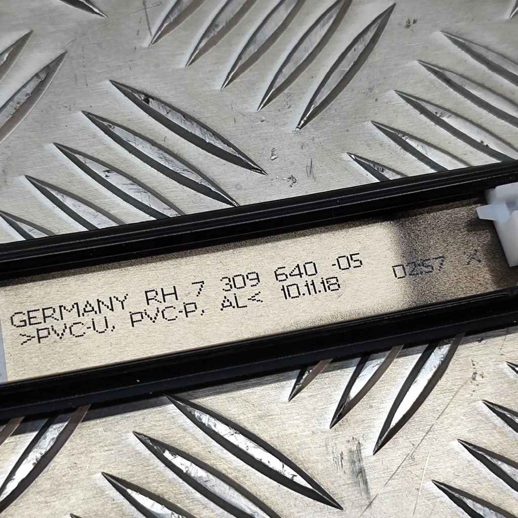 фото №7, Bmw 4 f32 f33 2016 правая сторона молдинг кровельная