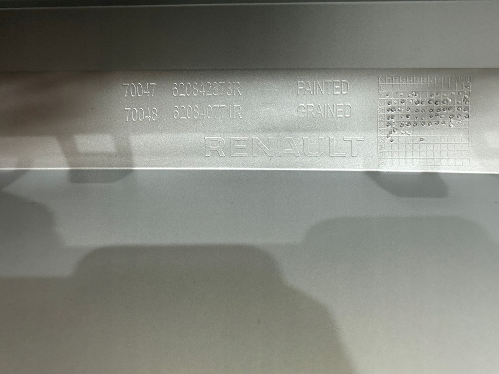 фото №9, Накладка бампера передний renault captur 2 ii 620842373r новый