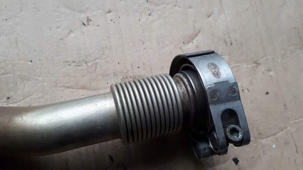 фото №2, A7 4g трубка egr радиатор выхлопных газов 3.0 tdi a6 c7