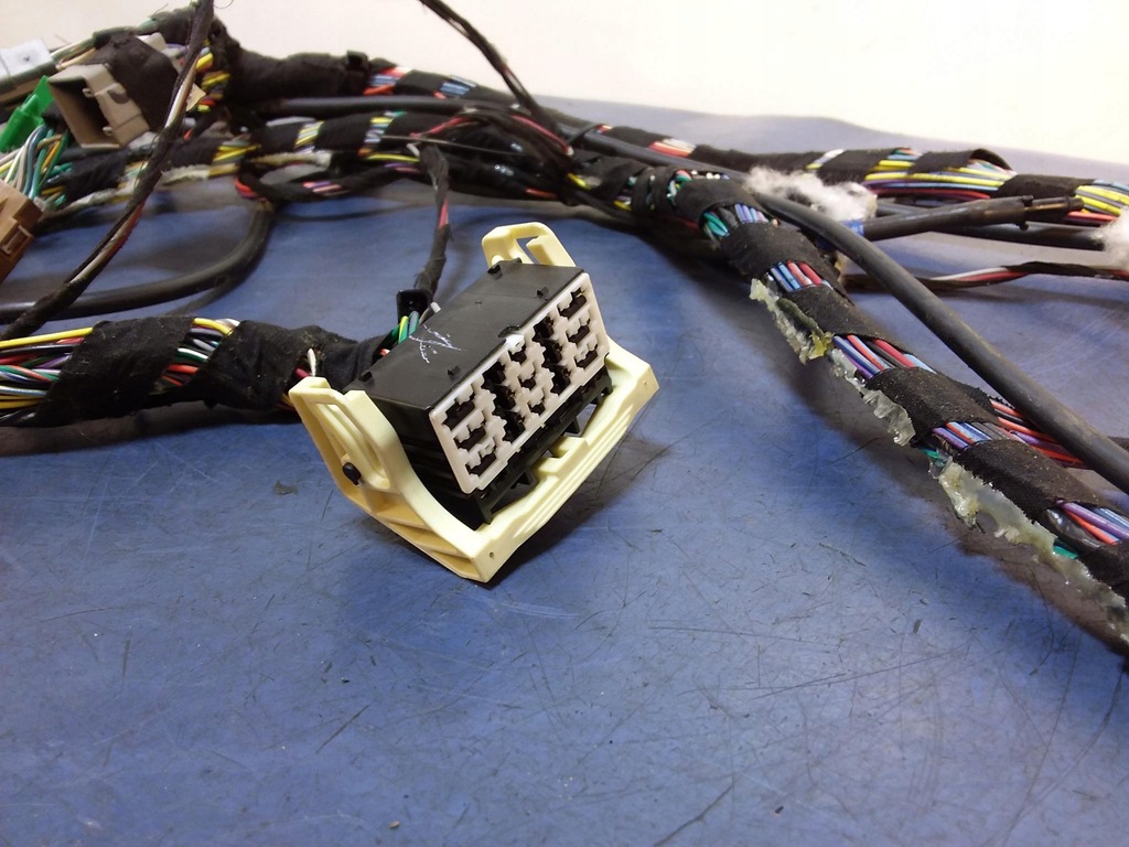 фото №4, Chrysler town country v жгут dvd w потолок