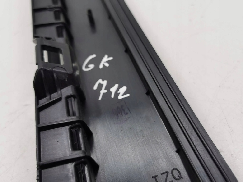 фото №7, Seat ibiza v kj левая сторона молдинг прокладка стекло дверь задних