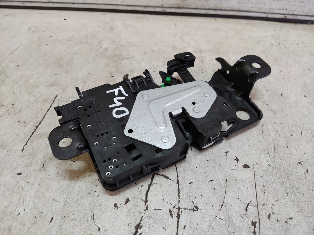 фото №1, Bmw 1 f40 замок кришки задній 7383282