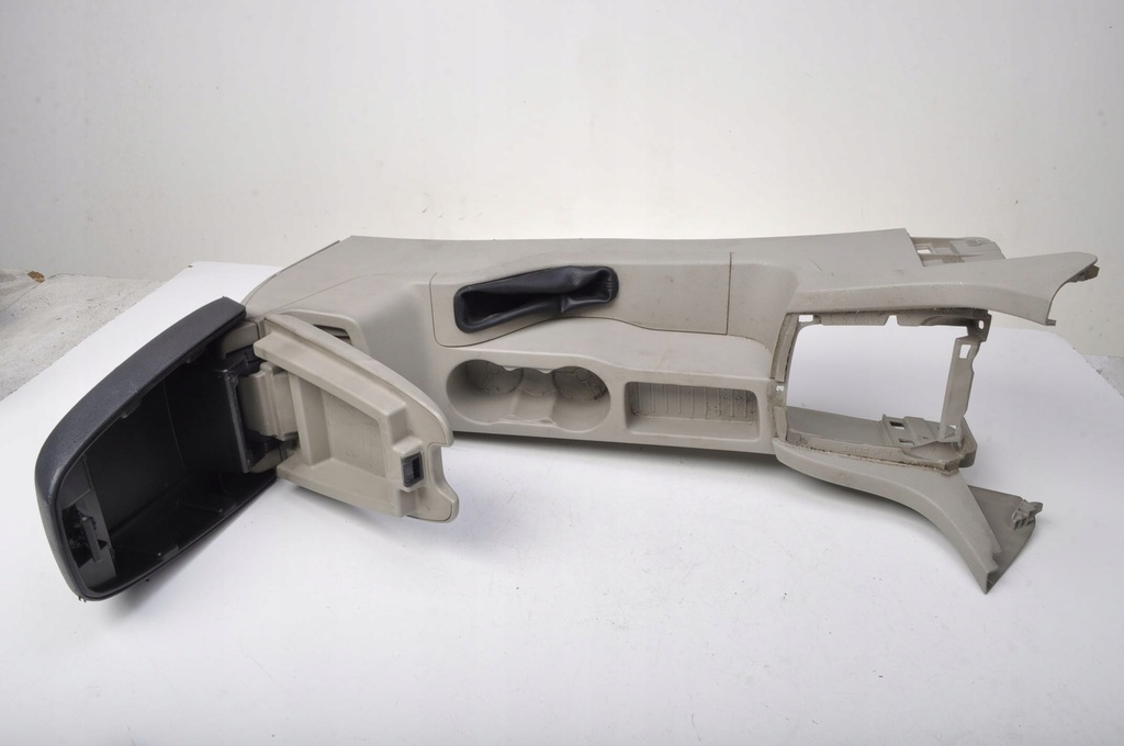 фото №8, Ford focus mk2 туннель средний подлокотник