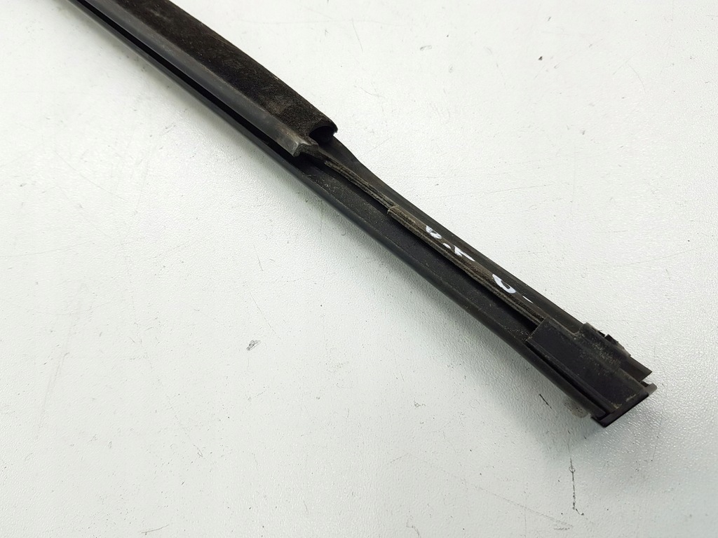 фото №6, Chrysler pt cruiser 2002 молдинг прокладка скло двері передніх