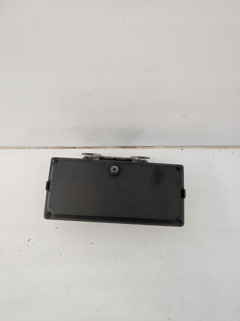 фото №1, Renault scenic iv камера стекло передней / лобовое 284625684r