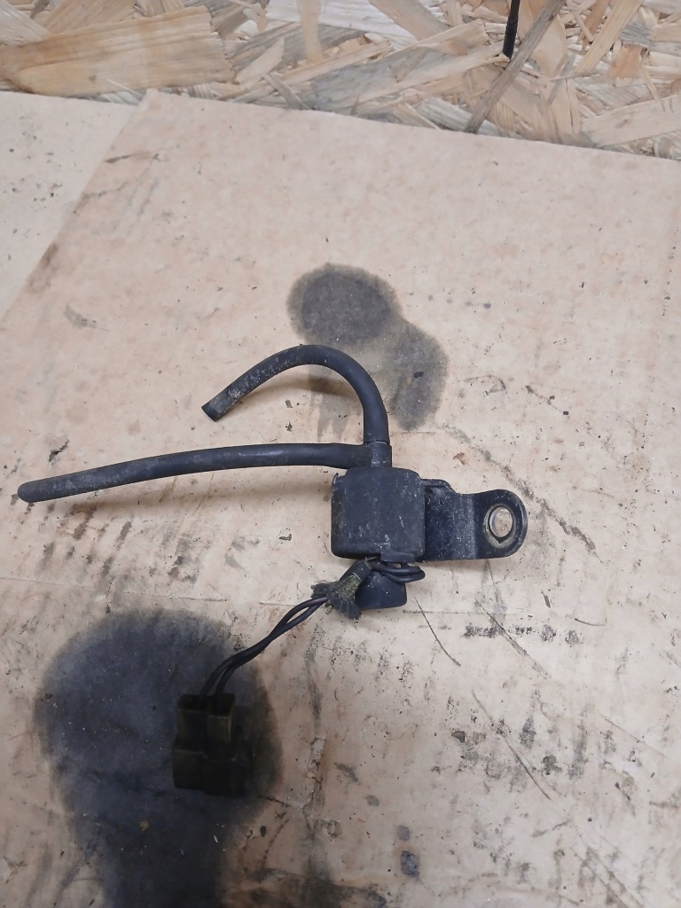 Hyundai galloper 2.5 tdi - датчик вакууму в Україні